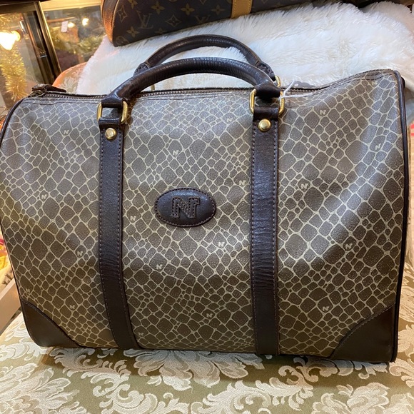 Nina Ricci Duffel bag - Picture 1 of 12